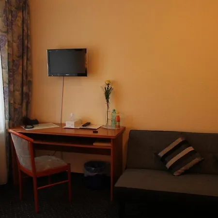 Bornheimer Hof Hotel 3*