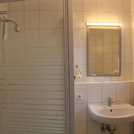 Bornheimer Hof 3*